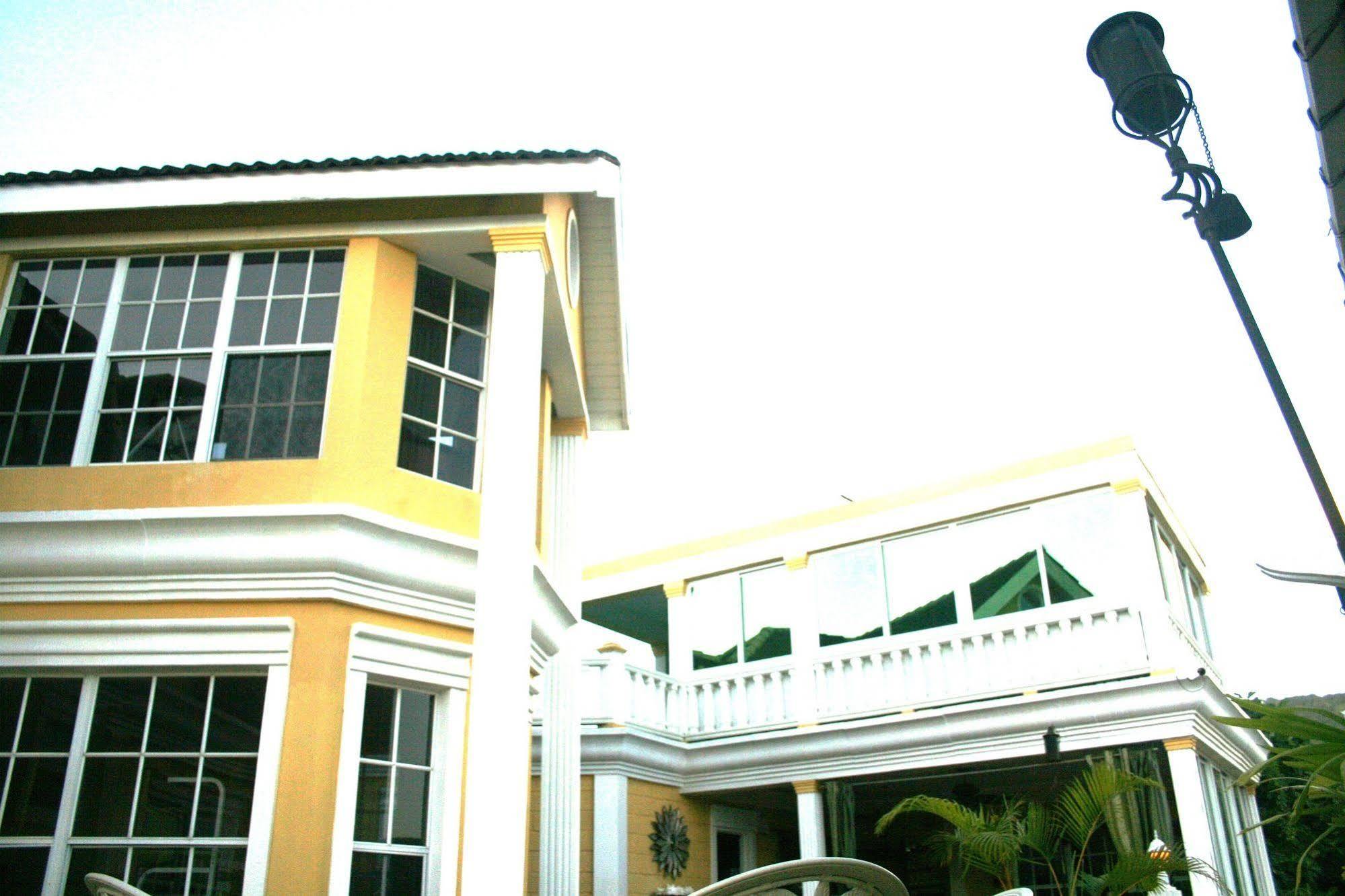 Fairview Guest House Kingstown Exterior photo